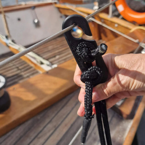 Fender Mate Slider® | Removable Fender Height Adjuster for Sailboats (FMS1)